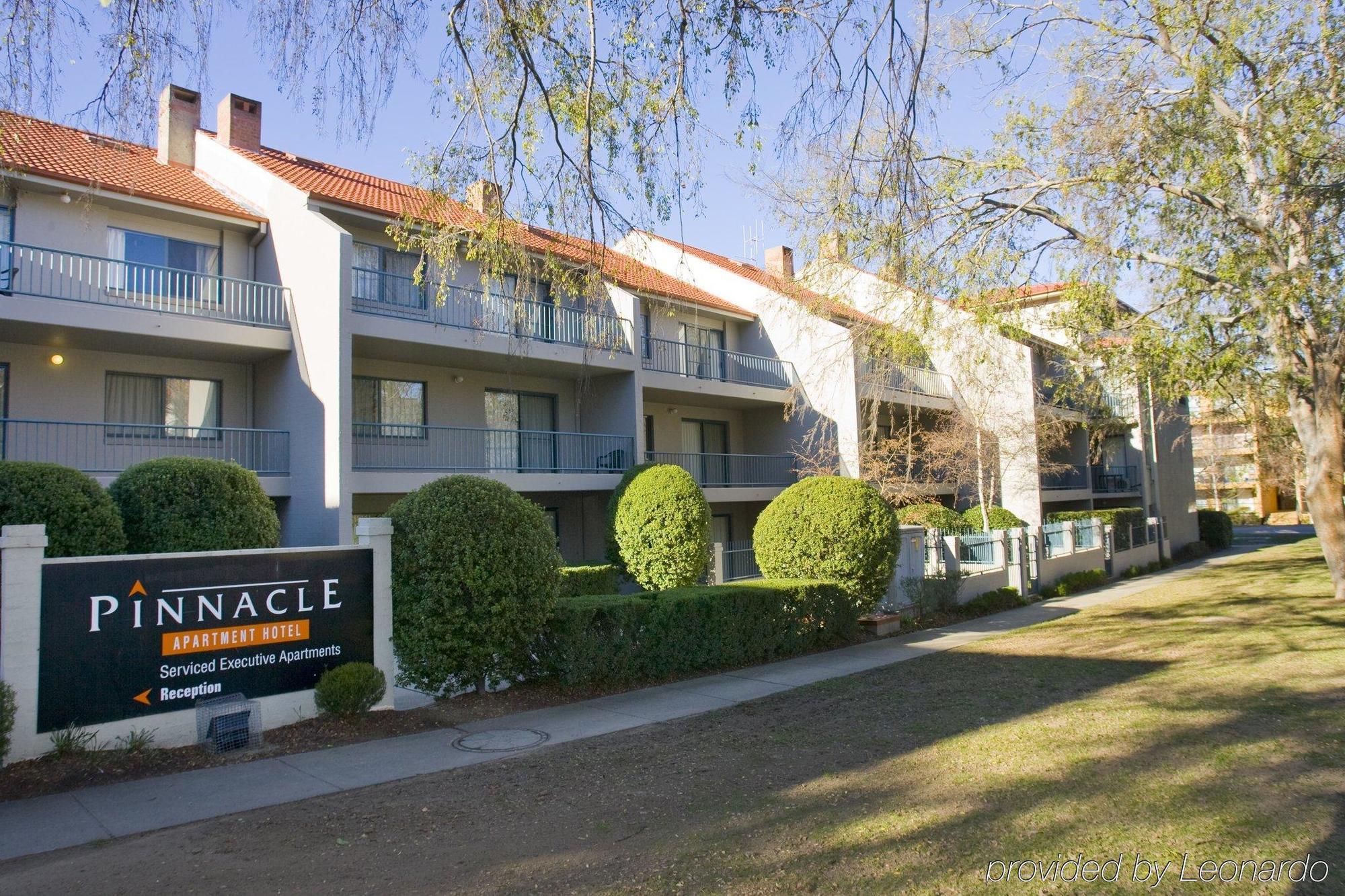 Pinnacle Apartments Канберра Экстерьер фото
