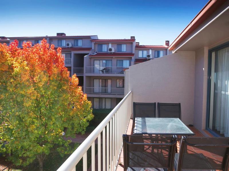 Pinnacle Apartments Канберра Экстерьер фото